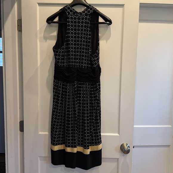 Evan Piccone A line dress - Picture 5 of 5